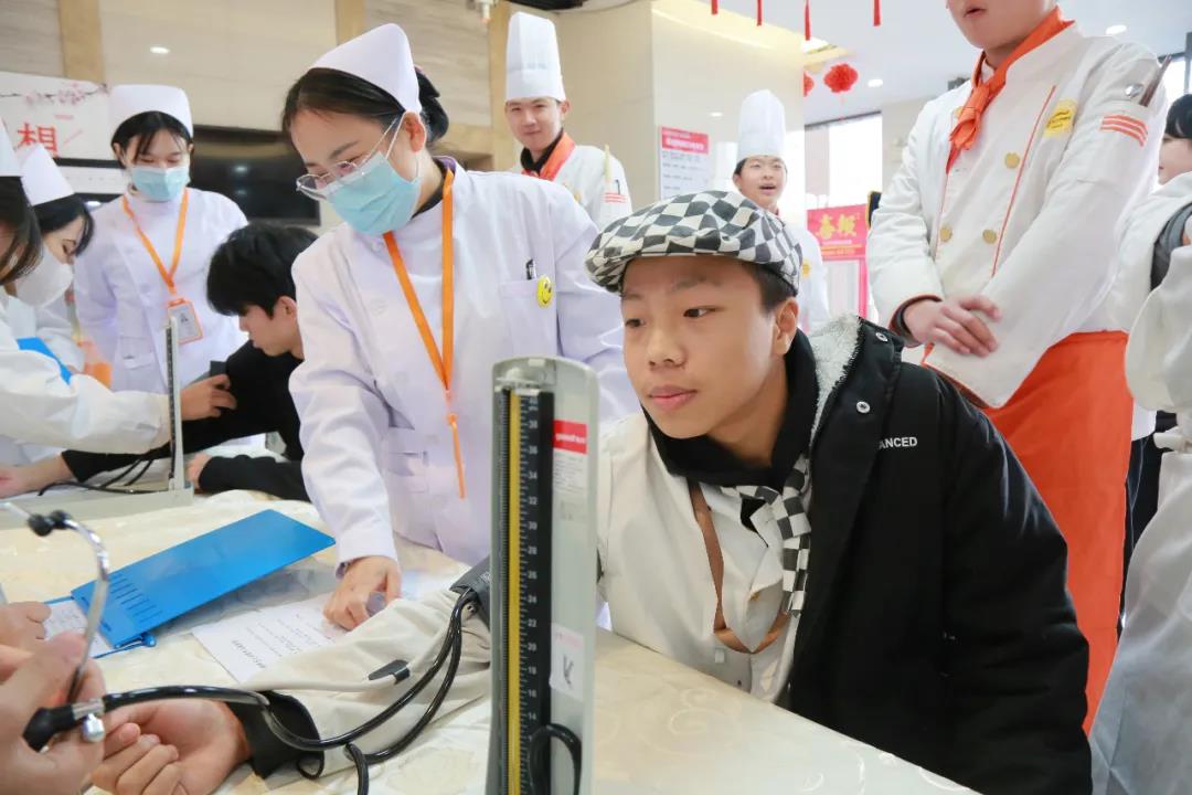 ����У���Ҹ��У���������ů����