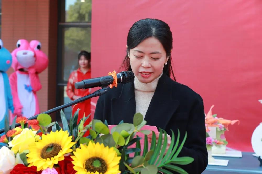 �����¶���������ʳ�ý��쿪ҵ������ֳ�̫������