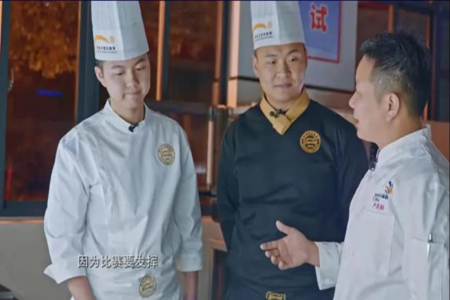 �����硷�������¶���ƪ���������У���Ŀ����פ�����¶���