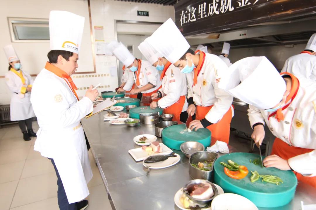 �˷����ȣ���ȼ�Ķ��������¶����Ȳ˽׶��Կ��ˣ�