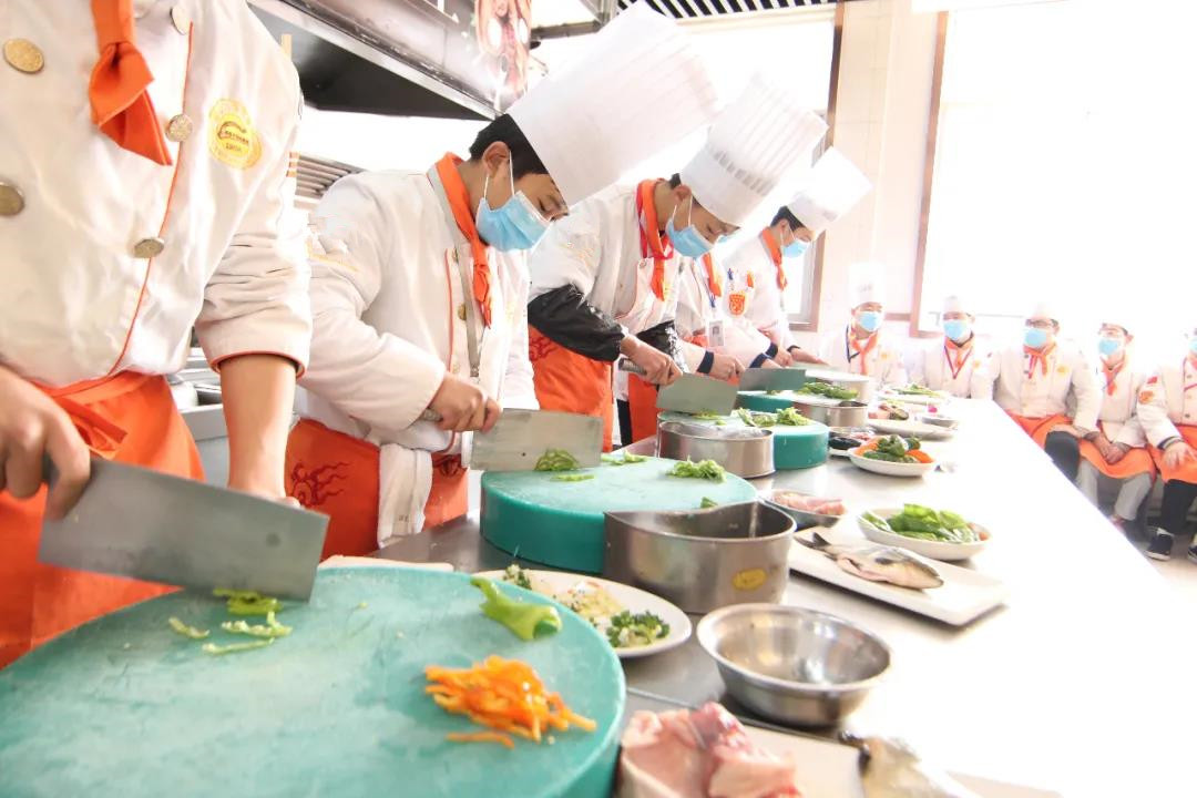 �˷����ȣ���ȼ�Ķ��������¶����Ȳ˽׶��Կ��ˣ�