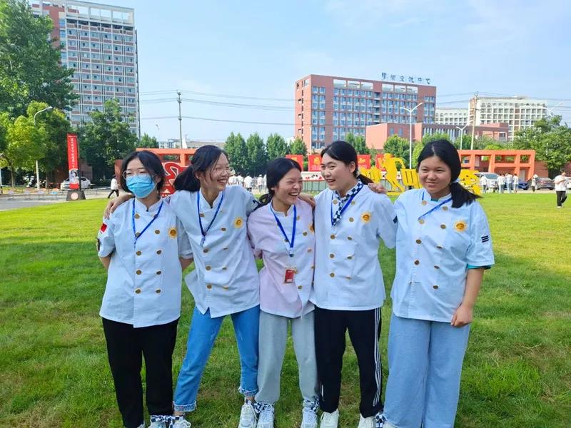 线上即可参观学校,报名好专业,安徽新东方线上报名通道已开启!