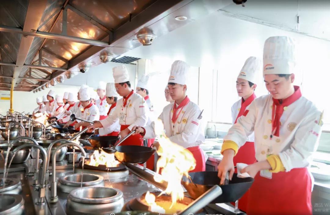 厨师短期培训哪里好?来安徽新东方烹饪学校