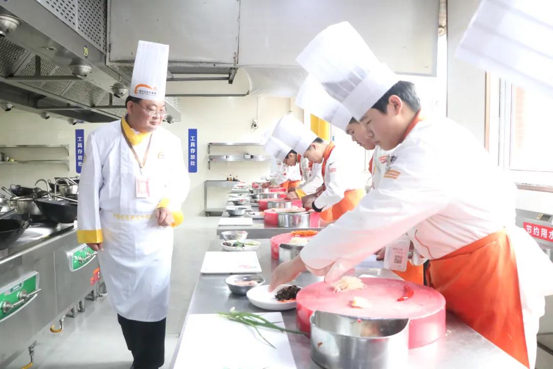 【直击现场】安徽新东方春季报名正在进行中