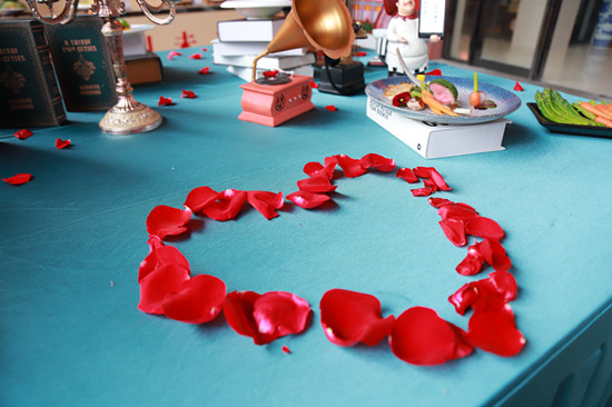 ������У|�����¶������˽�չ̨������+���ͣ����ۼӱ�