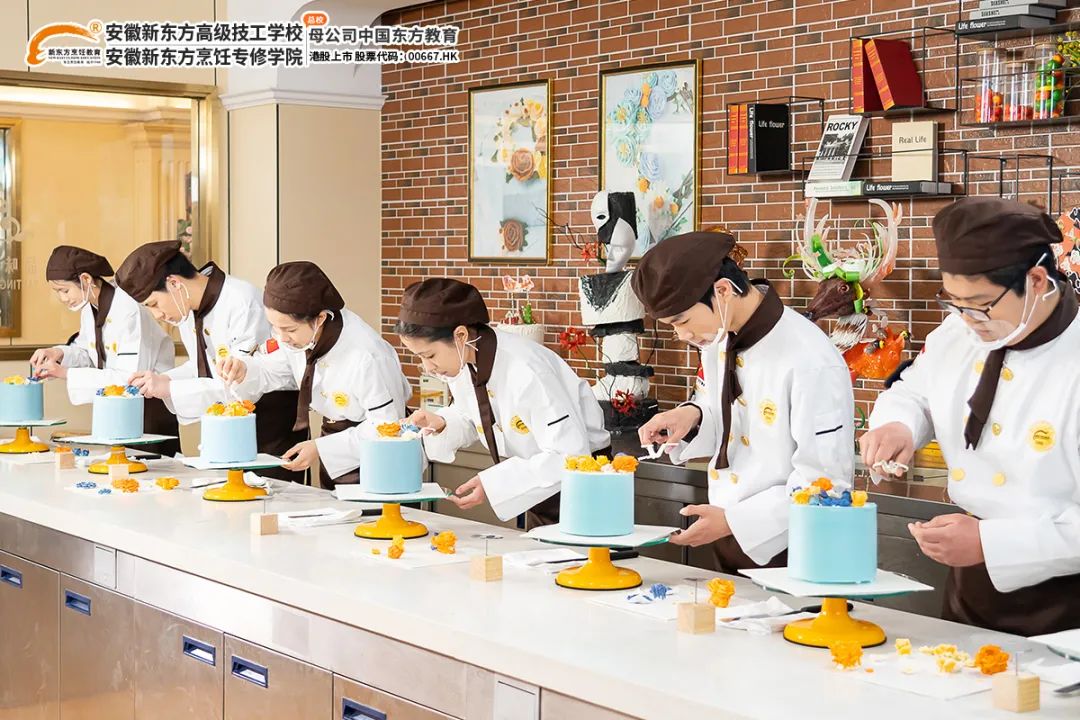 初高中生想学西点,如何选择自己满意的学校?