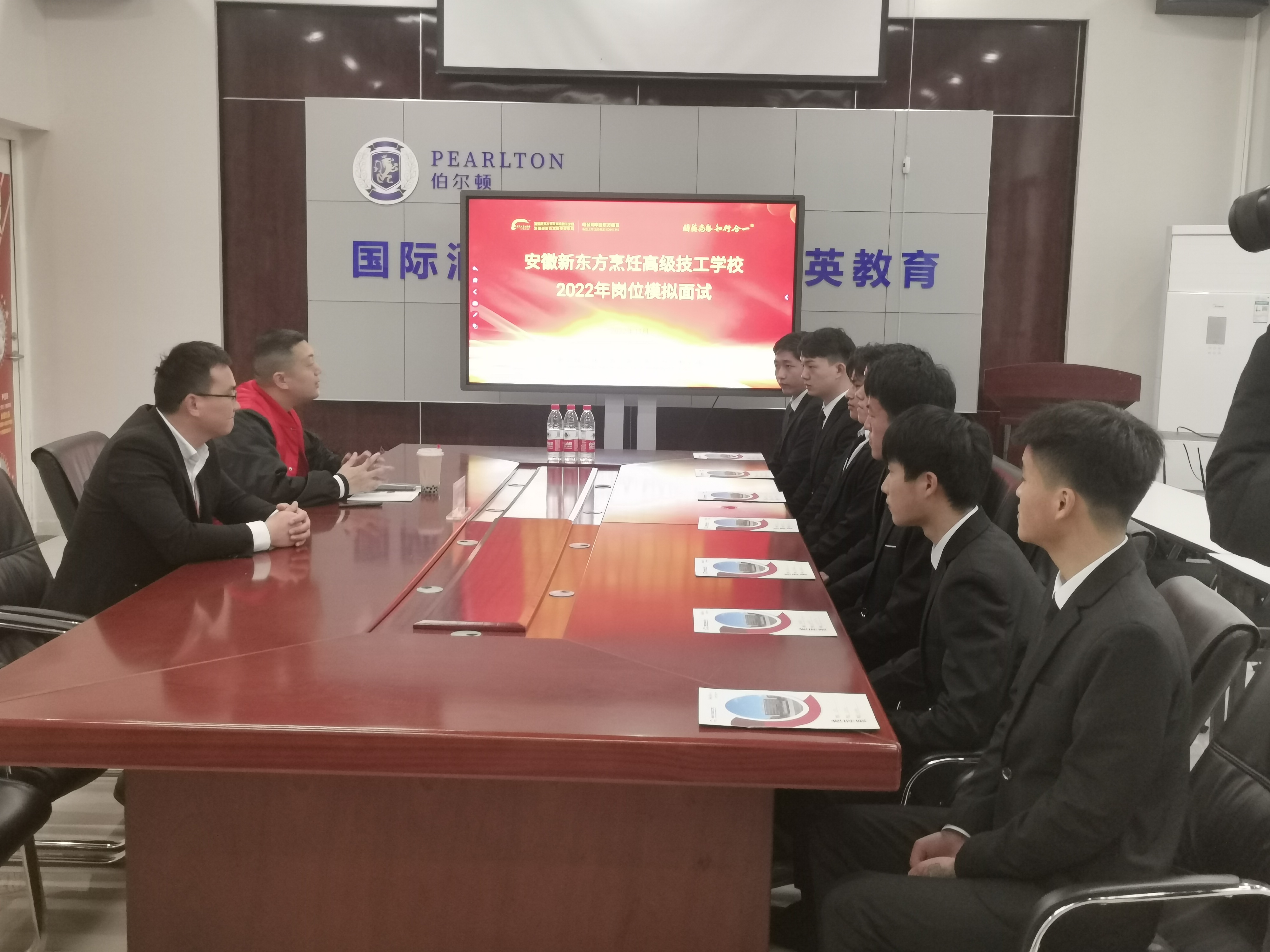 开展岗位模拟面试,安徽新东方让学子好就业、就好业