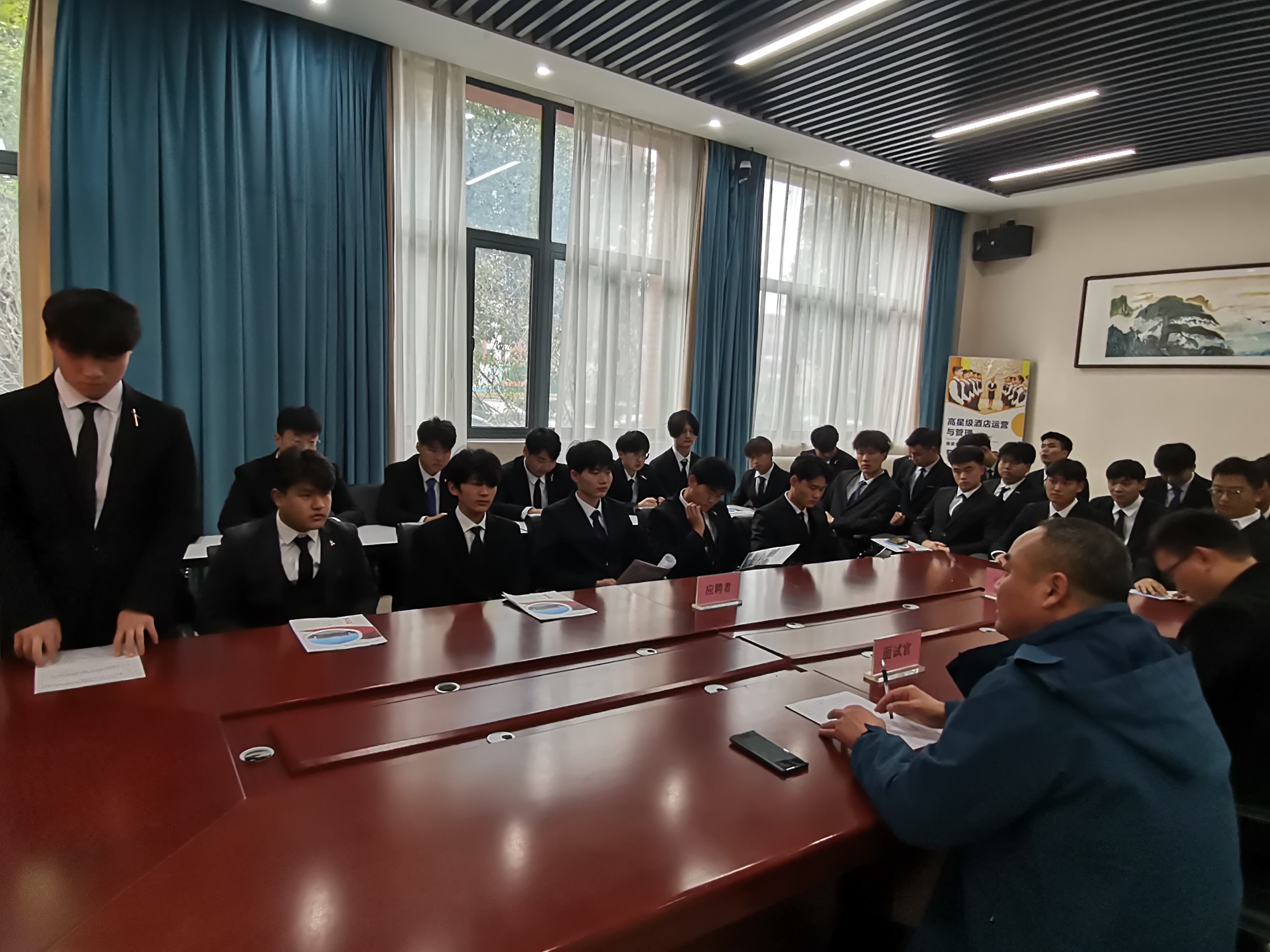 开展岗位模拟面试,安徽新东方让学子好就业、就好业