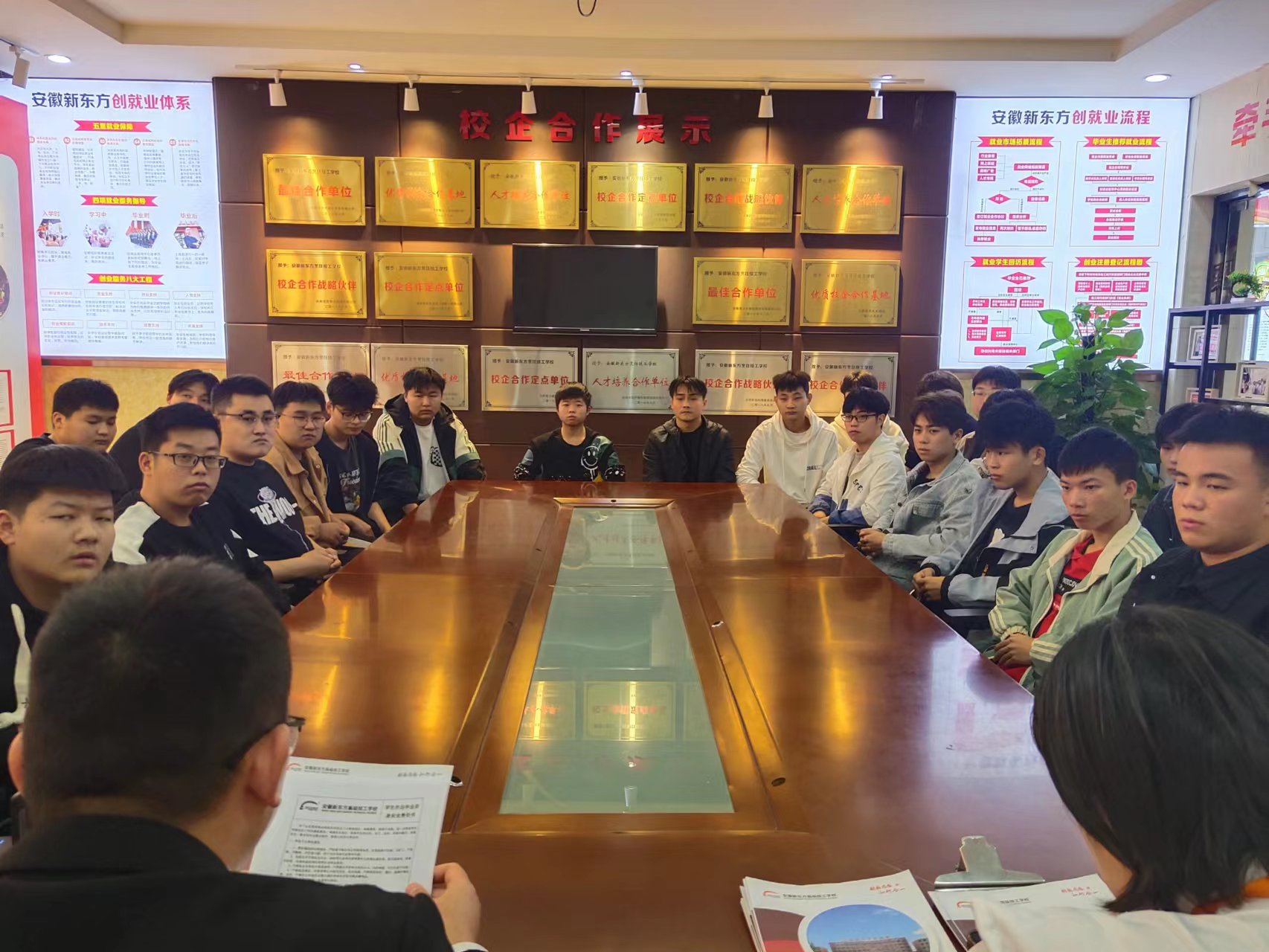 毕业欢送会:来日方长,未来可期
